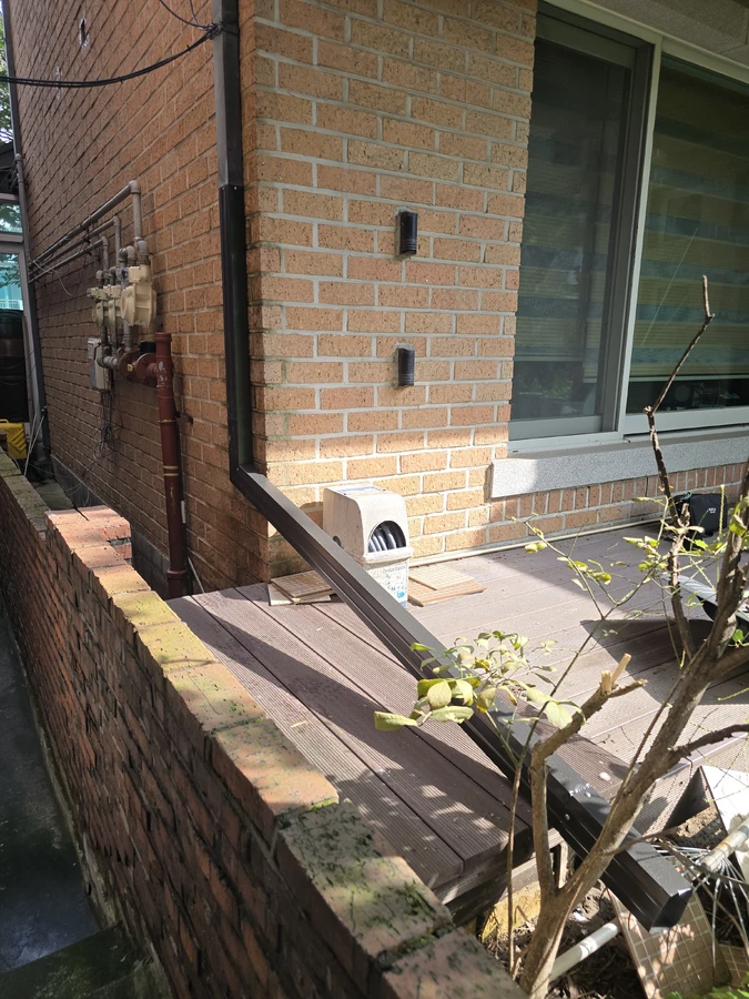 인천 상가건물 우수관 청소 전 퇴적 상태